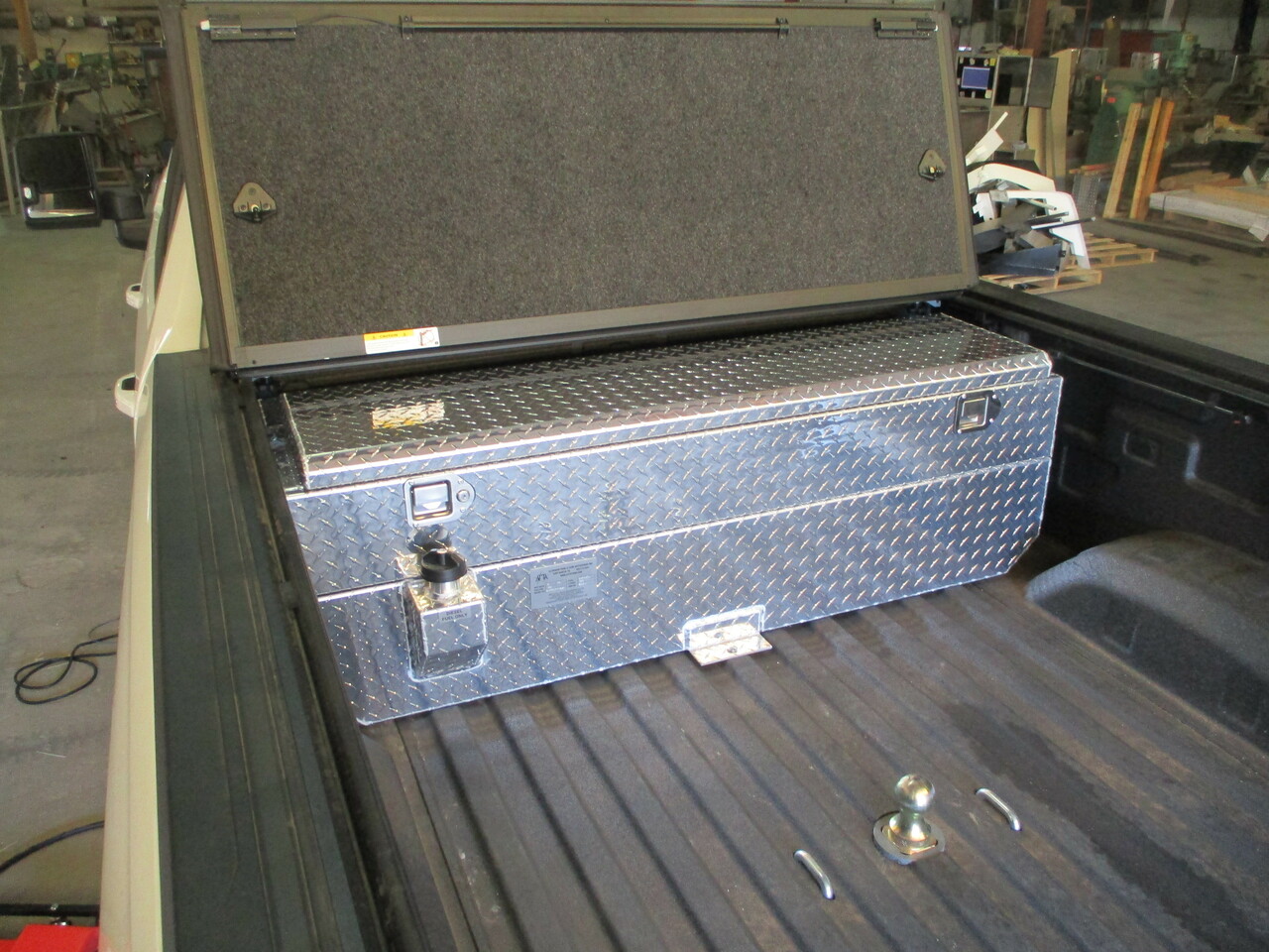 ATTA 52 Gallon Auxiliary Diesel Tank and Toolbox Combo AT52TT-RT — Elite  Truck